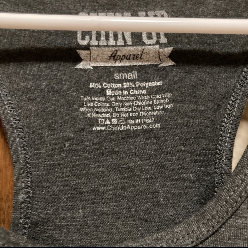 Tank top - Picture 2 of 3